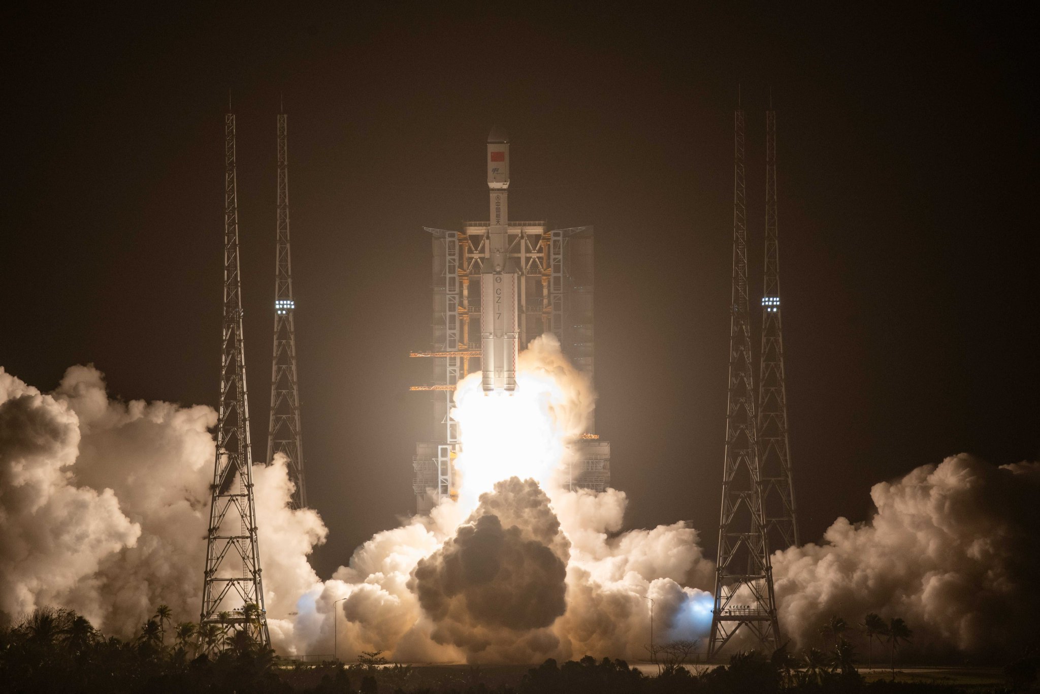 长征七号火箭在海南文昌发射成功 画面震撼 长征七号火箭在海南文昌发射成功 画面震撼